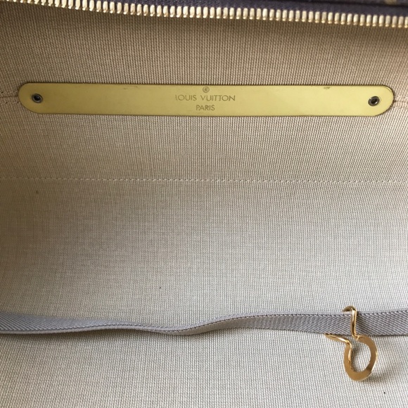 100% Authentic Louis Vuitton Monogram Suitcase - Picture 3 of 8